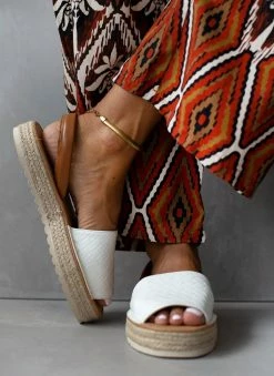 Καλύτερη πώληση 🌟 Προώθηση 🧨 The Fashion Project Εσπαντρίγιες με πλεκτό Pattern - Λευκό ✨ 😀