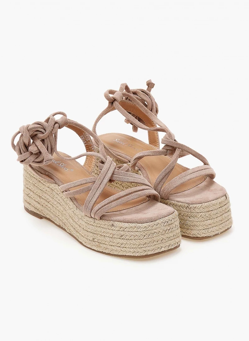 Κουπόνι 💯 Πολύ καλή προσφορά ✨ The Fashion Project Flatforms με Lace Up δέσιμο - Πούρο ⭐ 🎁 - Image 3