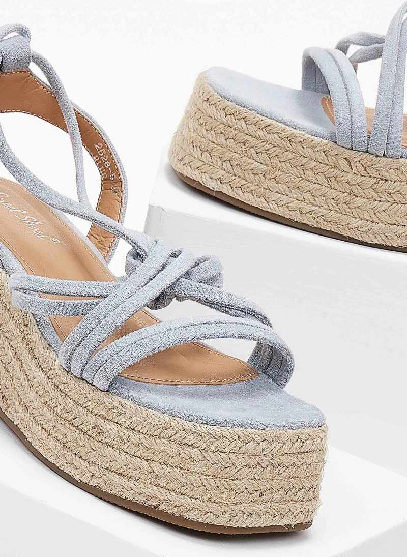 Προώθηση 💯 Πολύ καλή προσφορά ❤️ The Fashion Project Flatforms με Lace Up δέσιμο - Γαλάζιο 👍 🔔 - Image 2