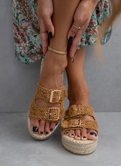 Εκπτωση ⌛ Συμφωνίες 🔥 The Fashion Project Flatforms με πλεκτές φάσες - Κάμελ ✔️ ⌛