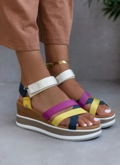 Προϋπολογισμός 🎉 Καλύτερη πώληση 🧨 Πλατφόρμες δερμάτινες με χιαστί λουράκια CARMELA 68471 - Multi 💯 😍