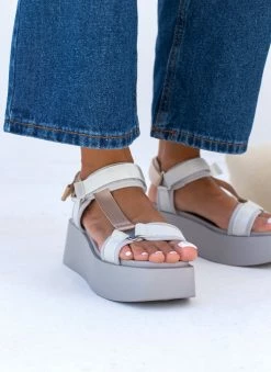 Καλύτερη πώληση ⌛ Η καλύτερη συμφωνία 👏 Xti Footwear Πλατφόρμες σανδάλια με υφασμάτινες φάσες Χτι 43948 - Γκρι ❤️ 🛒