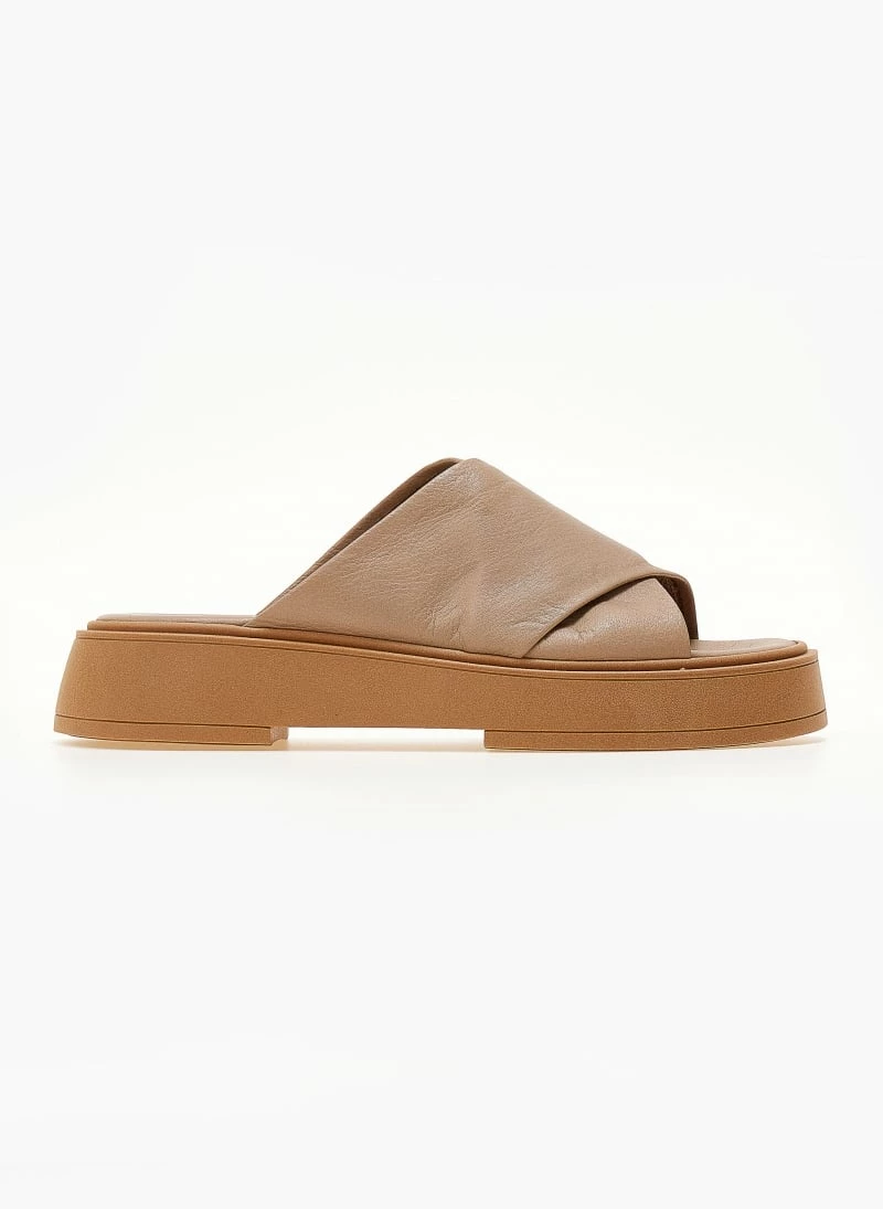 Εκπτωση ✔️ Συμφωνίες 🤩 Σανδάλια δερμάτινα IRIS με χιαστί φάσες - Μπεζ 👍 ✨ - Image 2