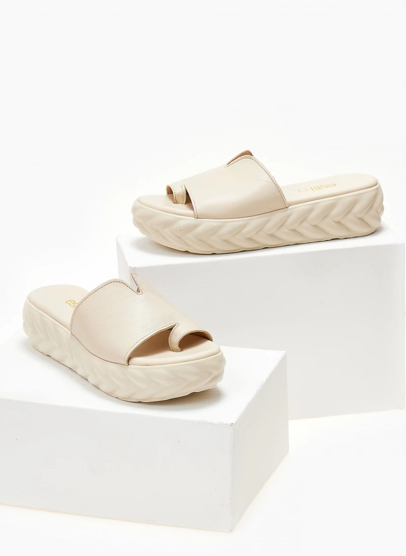 Νέος 🤩 Best Pirce 👍 Slides δερμάτινα Estil με άνοιγμα στη φάσα - Ζαχαρί 👍 🎉 - Image 2