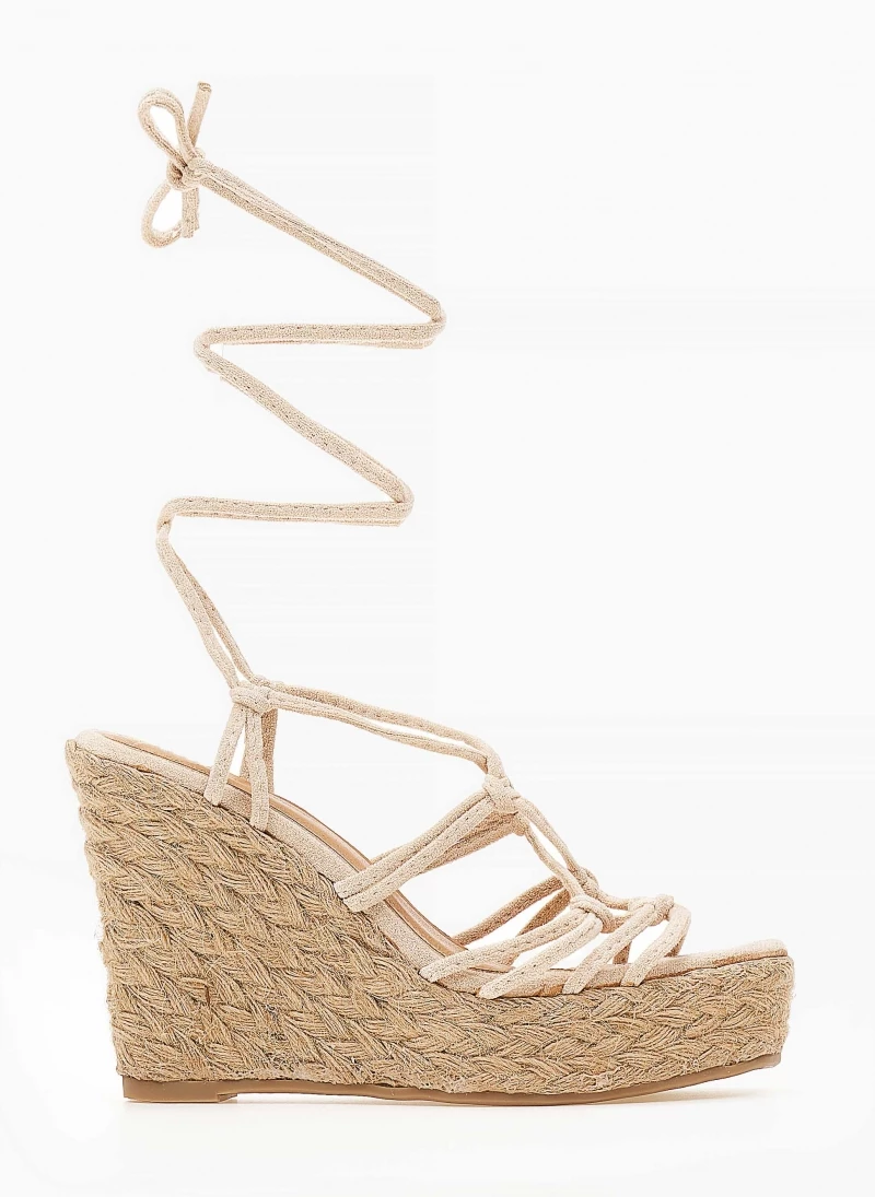 Κουπόνι 👏 Προϋπολογισμός 🔔 The Fashion Project Suede Lace Up πλατφόρμες με σχοινί - Μπεζ 👏 ✨